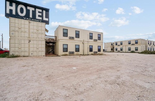 Big Lake Hotel | The Resource Inn -Big Lake TX