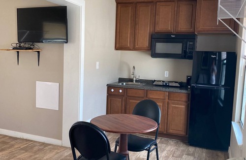 Big Lake Hotel | The Resource Inn