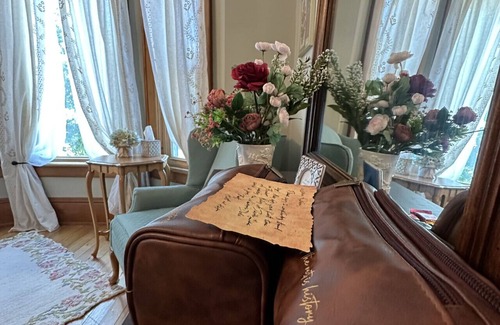 Baraboo House | “The Rest Is History” : Mary’s Room