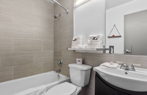 The Nation House | The Restauparc Motel! A relaxing and affordable experience.