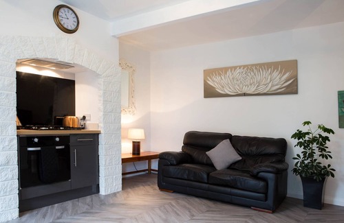 Ainley Top House | The Retreat. A secluded place.