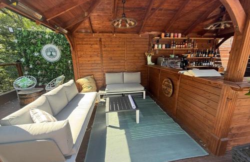 Blaenavon House | The Retreat at Little Oaks