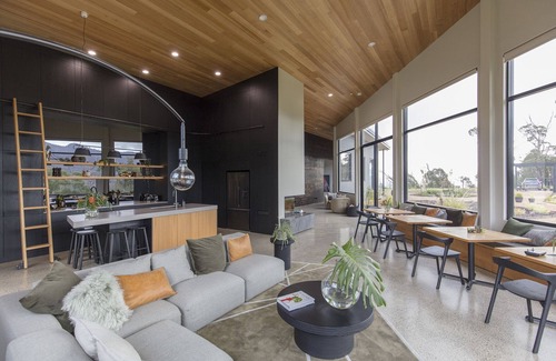 Buxton House | The Retreat B&B, offgrid luxury
