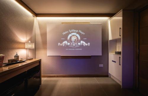 Pitlochry Ski Chalet | The Retreat Cabin