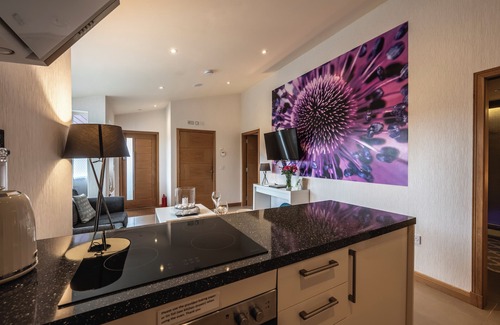Pitlochry Cabin | The Retreat Cabin with covered hot tub, sauna & cinema room.