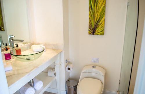 Jesus Hotel | The Retreat Costa Rica - Wellness Resort & Spa