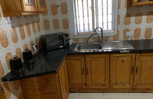 West Coast Division Apartment | The Retreat Emerald Apartments close to the beach