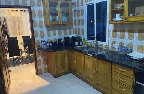 West Coast Division Apartment | The Retreat Emerald Apartments close to the beach