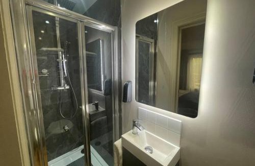 Bircotes Apartment | The Retreat
