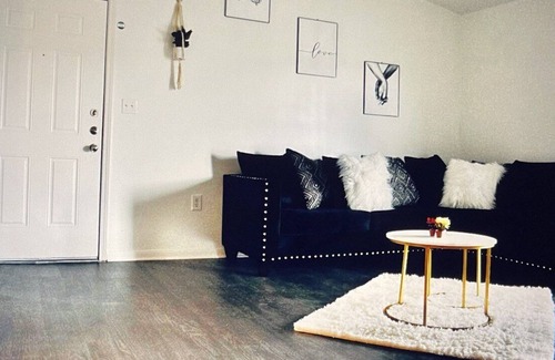 The Woodlands Apartment | The Retreat Stay