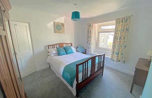 Plympton House | The Retreat @ The Old Smithy, Colebrook Village