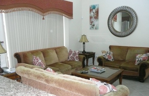 Sunset Lakes Villa | 'The Retreat' Villa at Sunset Lakes - Explore Disney and Florida in style