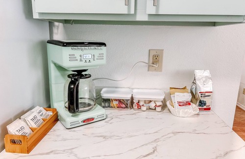 West Valley House | The Retro - dog friendly!