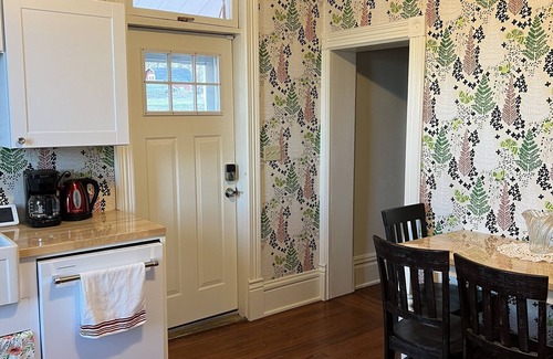 Mansfield House | The Retro House at Hancock Heights
