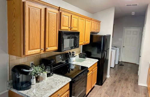 Lubbock House | The Revier! 3/2 in NW LBK