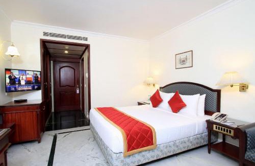 Gandhi Nagar Hotel | The Rialto Hotel