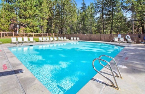 Sunriver Condo | The Ridge at Sunriver, OR Unit #23 next door to the SHARC water park