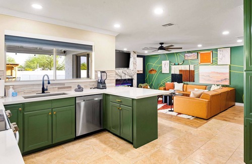 Deer Valley House | The Ridge: Family | Pickleball | Pool | Hot Tub