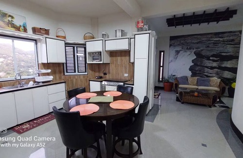 Corinthe Apartment | The Ridge (Modern and Luxurious)