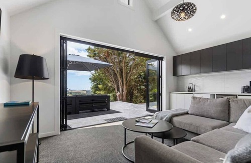 Mangawhai Villa | The Ridge Villa 2 – Serene Hideaway with Infrared Sauna