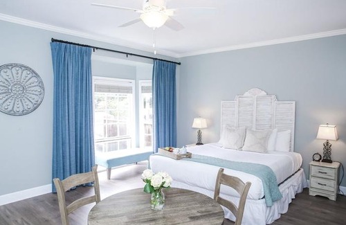 Cambria Hotel | The Rigdon House