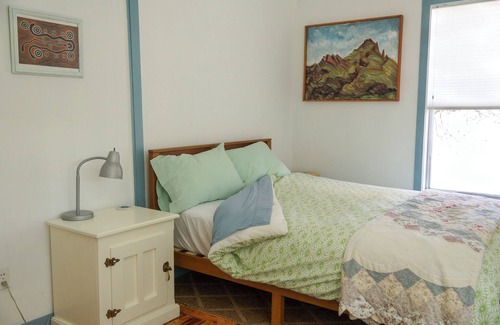 Mitchell Cottage | The Rimrock Cottage n