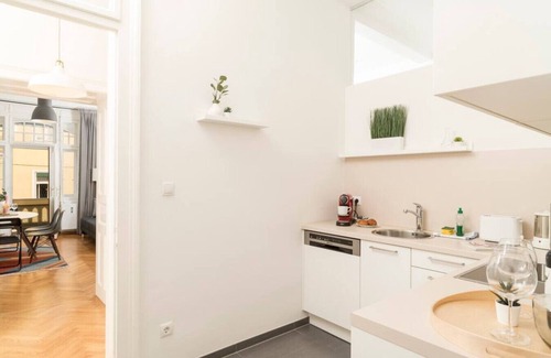 Sankt Leonhard Apartment | The Ring Suites Top 7