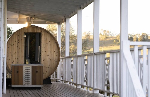 Faulkland House | The Rise Longford Farmhouse