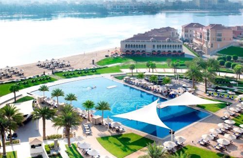 Abu Dhabi Resort | The Ritz-Carlton Abu Dhabi, Grand Canal