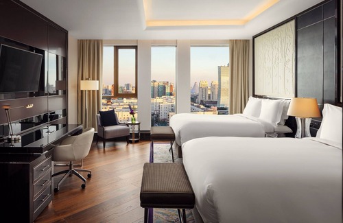 Nur-Sultan Hotel | The Ritz-Carlton, Astana