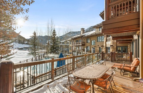 Aspen Condo | The Ritz-Carlton Club | Two-Bedroom WR Residence 2305, Ski-in & Ski-out Resort in Aspen Highlands