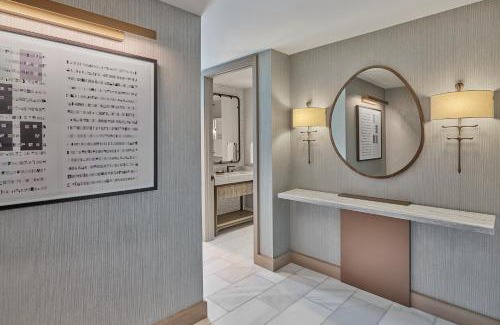 Downtown Portland Hotel | The Ritz-Carlton, Portland