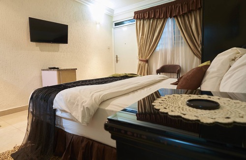 North Ridge Hotel | The Ritzz Exclusive Guest House