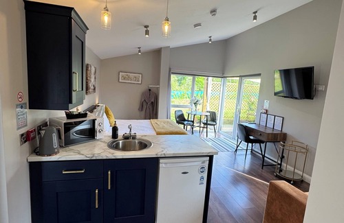 Portglenone Cabin | The River Bann Retreat