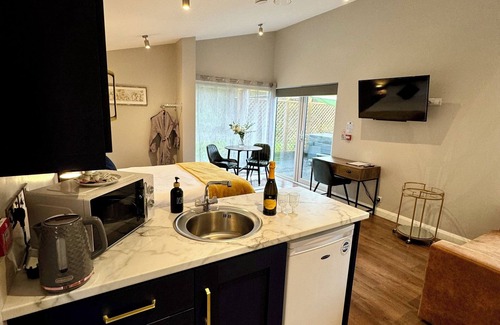 Portglenone Cabin | The River Bann Retreat