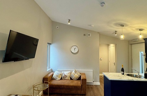 Portglenone Cabin | The River Bann Retreat