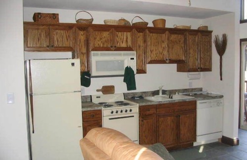 Lula Cabin | The River Cabin At Grove River Ranch