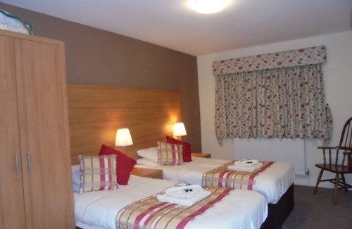 Eastoft Hotel | The River Don Tavern and Lodge