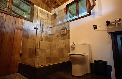 Puerto Quito Cabin | The River House