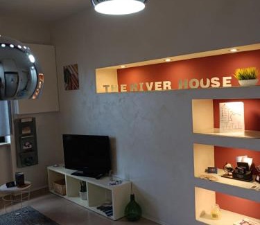 Bojano Apartment | The River House