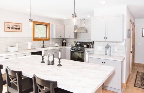 Mayfield House | The River Pitch: Dog-Friendly Riverfront Home!