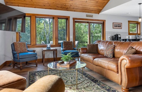 Mayfield House | The River Pitch: Dog-Friendly Riverfront Home!