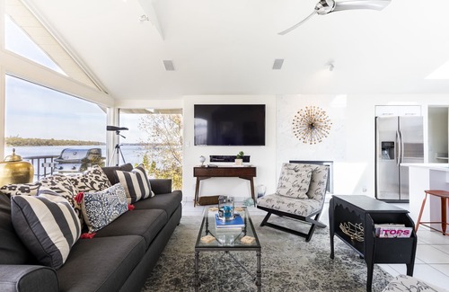 Louisville House | The River's Edge Oasis.Relax & unwind.Casual luxury close to downtown Lville