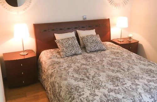 Geres Apartment | The River's Whisper Apartment