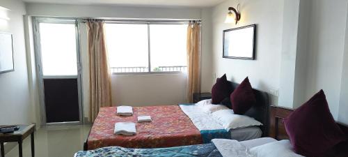 Karsiyang Bed & Breakfast | The River View Homestay