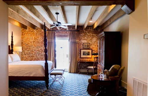 Natchez Hotel | The River Walk Inn - Room 802