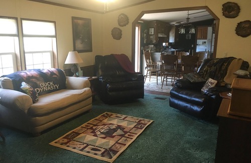 Cotter House | THE RIVERBEND RETREAT-A White River Fishing Cabin