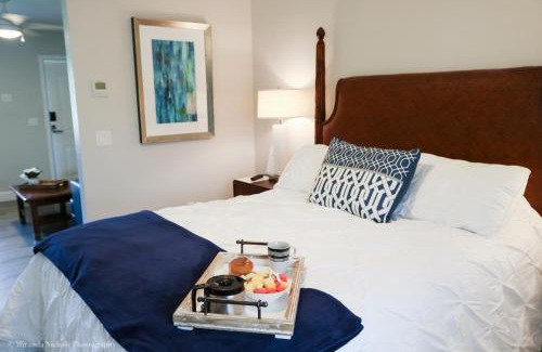LaBelle Hotel | The Rivers Edge Motel