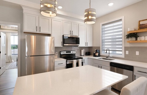 Ottawa Condo | The Rivers Rest | 2 Bed, 2 Bath