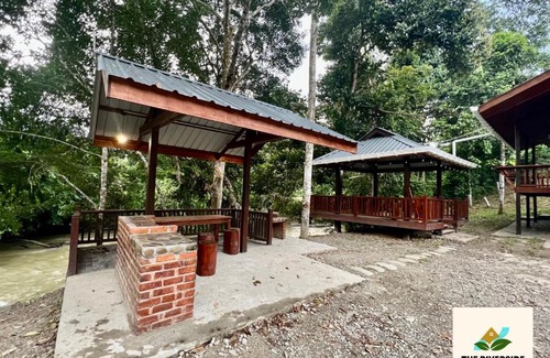 Keningau Ski Chalet | The Riverside Chalet